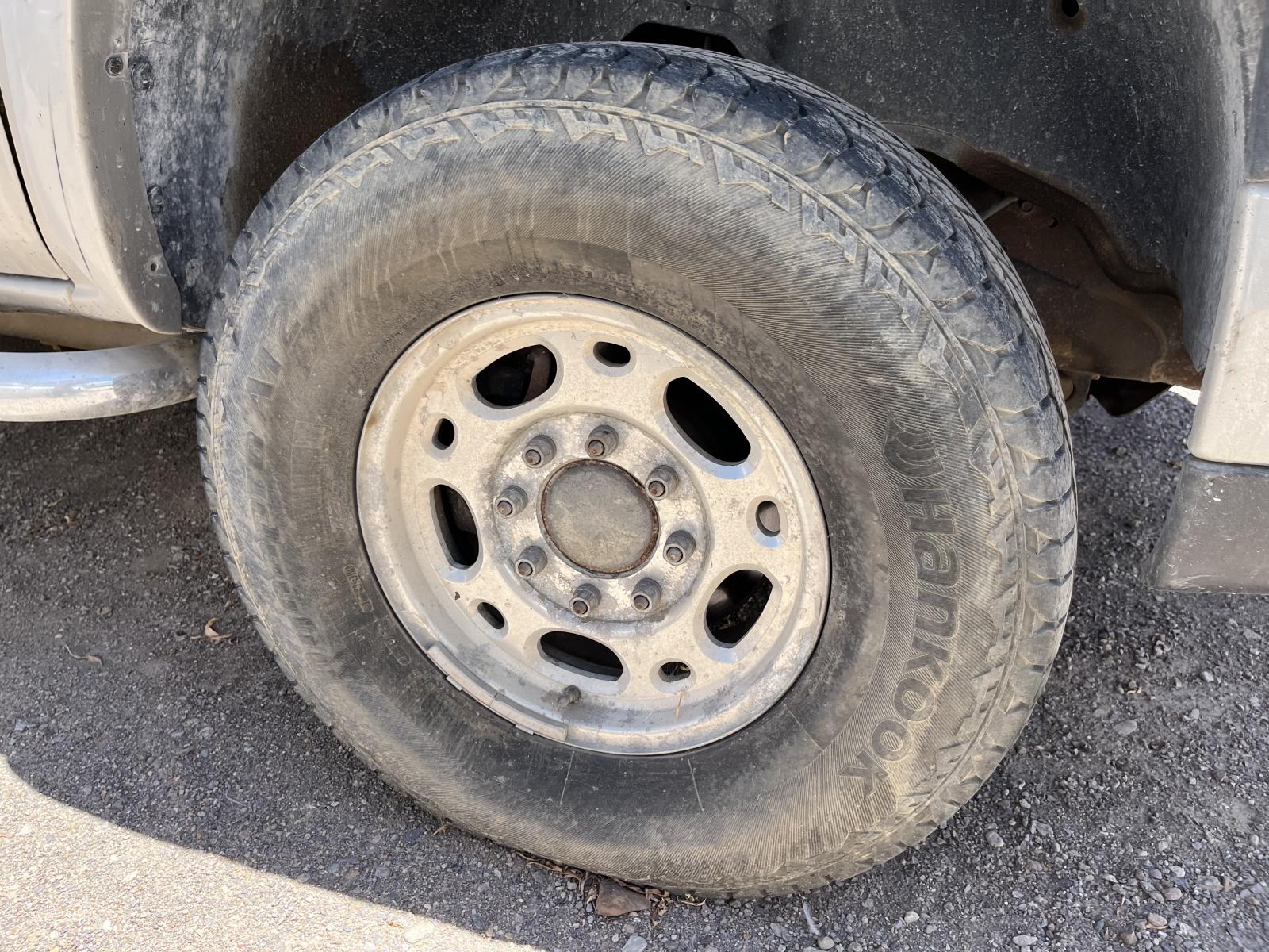 ./imagenes/INVOICE/2019/18036/CHEVROLET SILVERADO 2500HD (13).JPG